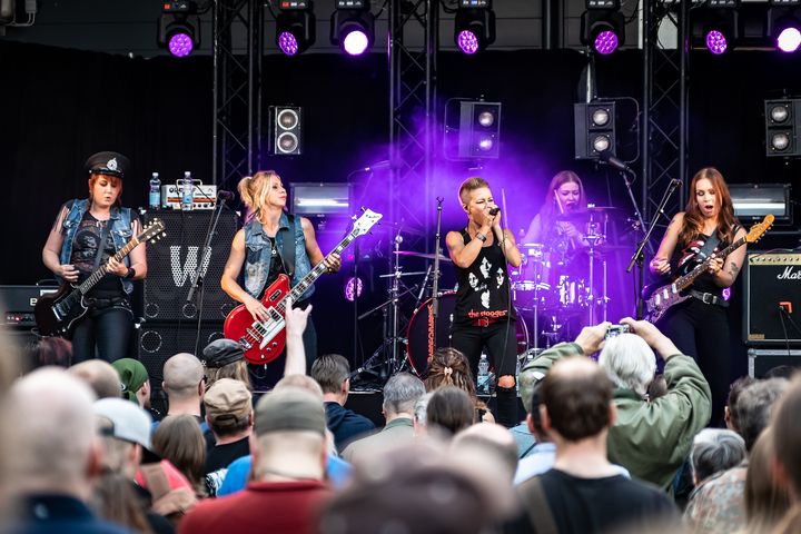 Cover image for Barbe-Q-Barbies 2019