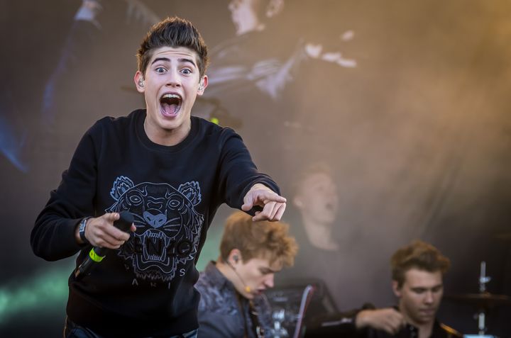 Cover image for Robin 2014